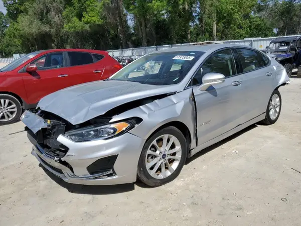 3FA6P0MU8KR236052 2019 FORD FUSION - Image 1