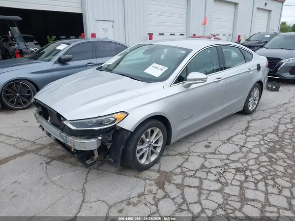 3FA6P0MU8KR257953 2019 FORD FUSION - Image 2