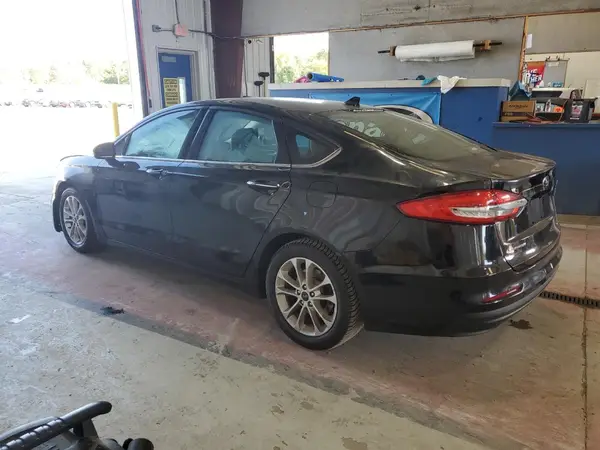 3FA6P0MU8LR106435 2020 FORD FUSION - Image 2