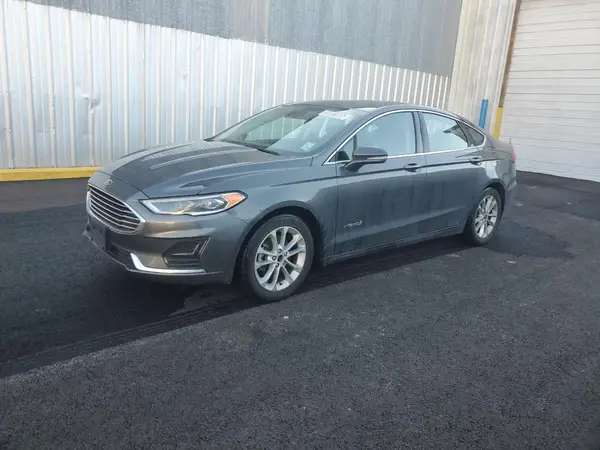 3FA6P0MU9KR107981 2019 FORD FUSION - Image 1