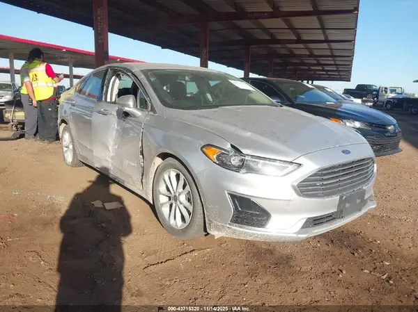 3FA6P0MU9KR135568 2019 FORD FUSION - Image 1