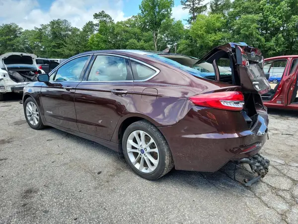 3FA6P0MU9KR137188 2019 FORD FUSION - Image 2