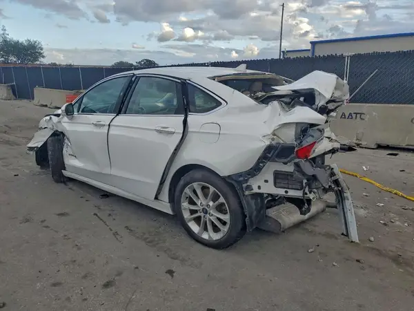 3FA6P0MU9KR149714 2019 FORD FUSION - Image 2