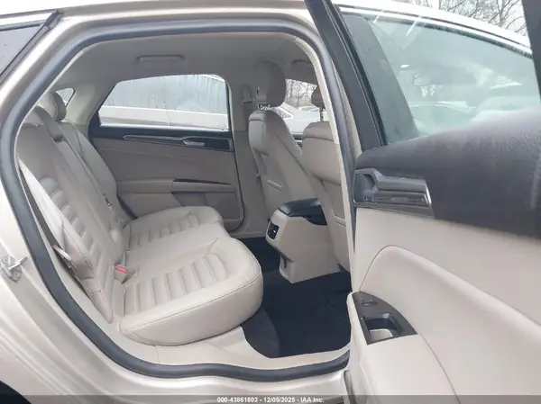 3FA6P0MU9KR167923 2019 FORD FUSION - Image 8