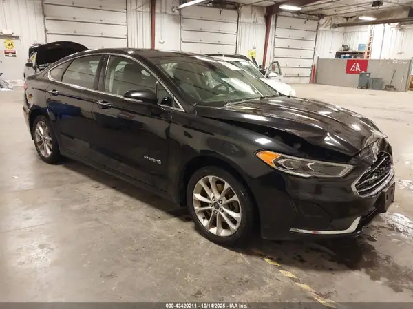 3FA6P0MU9KR254169 2019 FORD FUSION - Image 1
