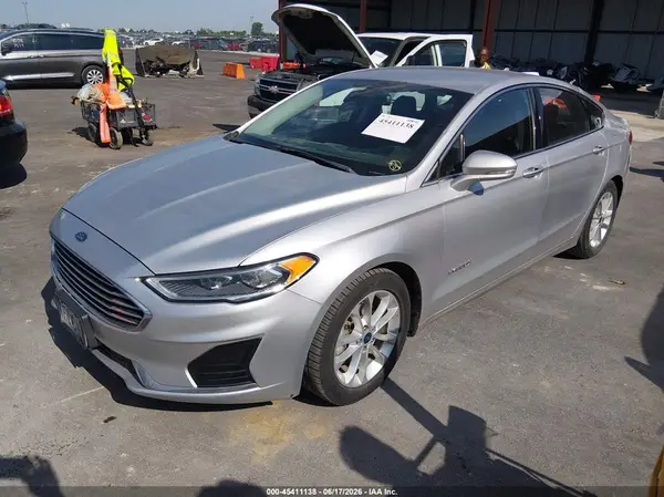 3FA6P0MUXKR202923 2019 FORD FUSION - Image 2