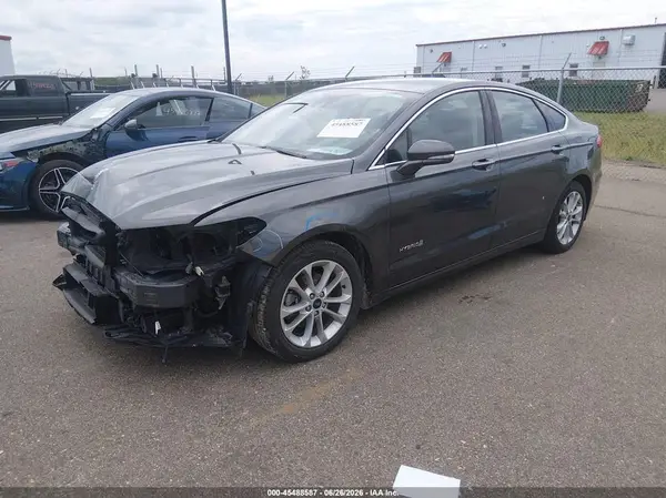 3FA6P0MUXKR272082 2019 FORD FUSION - Image 2