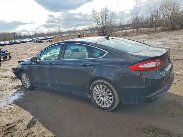 3FA6P0PU0GR191191 2016 FORD FUSION - Image 2
