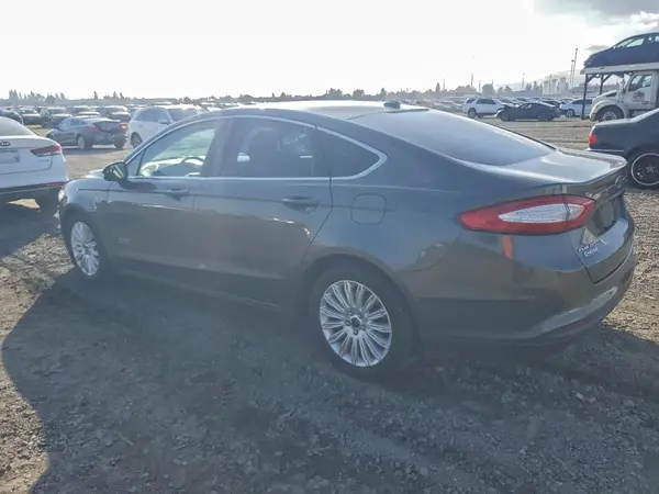 3FA6P0PU0GR225033 2016 FORD FUSION - Image 2