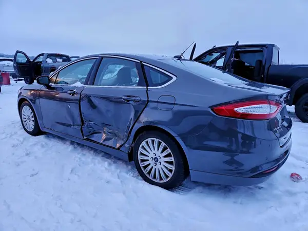 3FA6P0PU0GR232158 2016 FORD FUSION - Image 2