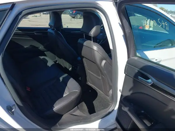3FA6P0PU0GR246206 2016 FORD FUSION - Image 8