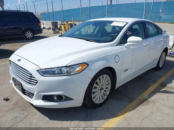 3FA6P0PU0GR270537 2016 FORD FUSION - Image 2