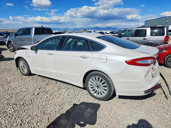 3FA6P0PU0GR303780 2016 FORD FUSION - Image 2