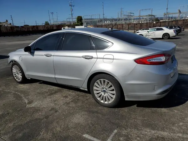 3FA6P0PU0GR348704 2016 FORD FUSION - Image 2
