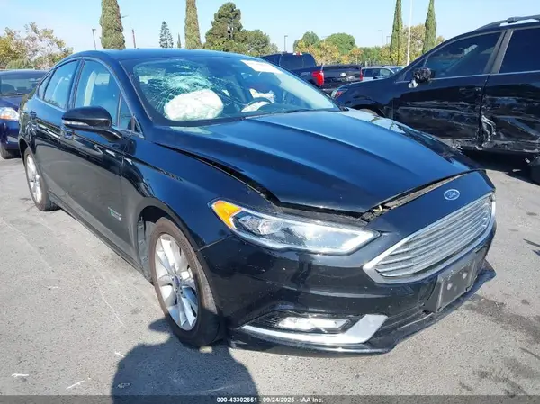3FA6P0PU0HR105430 2017 FORD FUSION - Image 1