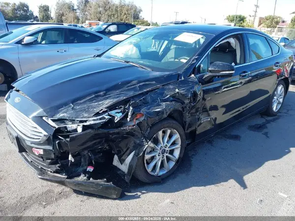 3FA6P0PU0HR105430 2017 FORD FUSION - Image 2