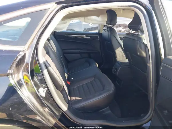 3FA6P0PU0HR105430 2017 FORD FUSION - Image 8