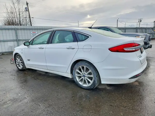 3FA6P0PU0HR129923 2017 FORD FUSION - Image 2