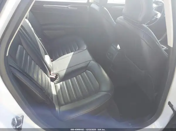 3FA6P0PU0HR201090 2017 FORD FUSION - Image 8