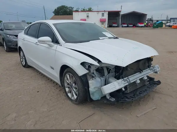 3FA6P0PU0HR354262 2017 FORD FUSION - Image 1