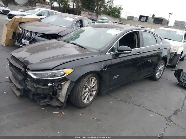 3FA6P0PU0JR110942 2018 FORD FUSION - Image 2