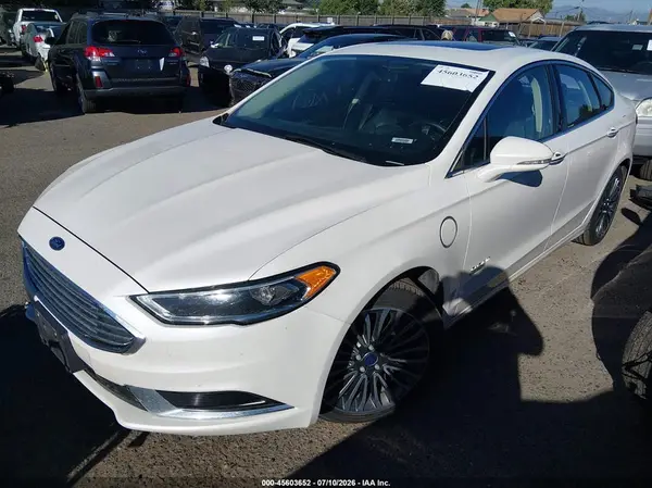 3FA6P0PU0JR123318 2018 FORD FUSION - Image 2