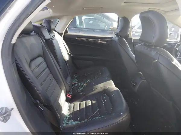 3FA6P0PU0JR123318 2018 FORD FUSION - Image 8