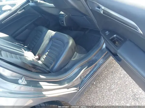 3FA6P0PU0JR218400 2018 FORD FUSION - Image 8