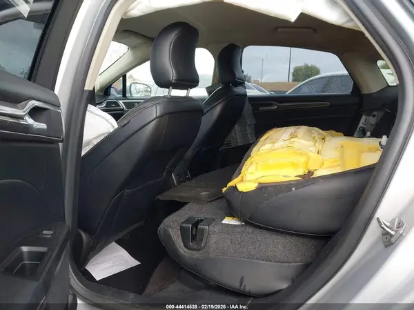 3FA6P0PU1HR221963 2017 FORD FUSION - Image 8