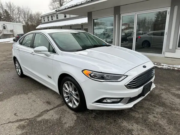 3FA6P0PU1HR225589 2017 FORD FUSION - Image 1