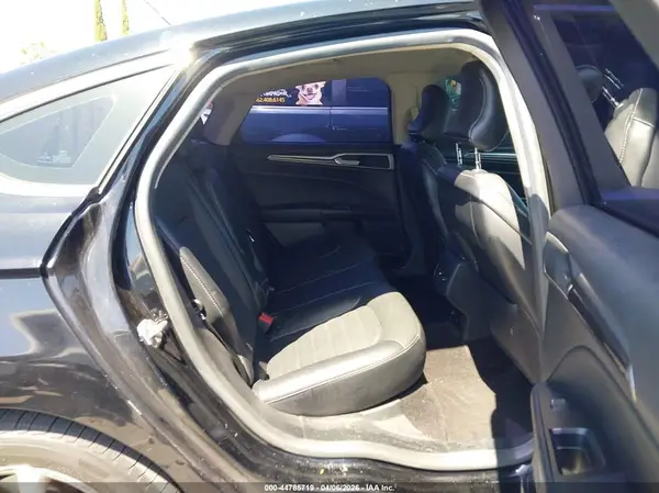3FA6P0PU1HR313137 2017 FORD FUSION - Image 8