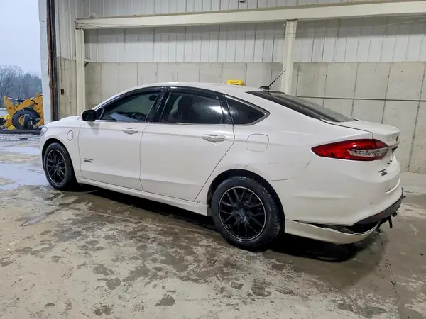 3FA6P0PU1HR376769 2017 FORD FUSION - Image 2