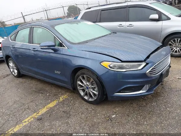 3FA6P0PU1JR145246 2018 FORD FUSION - Image 1