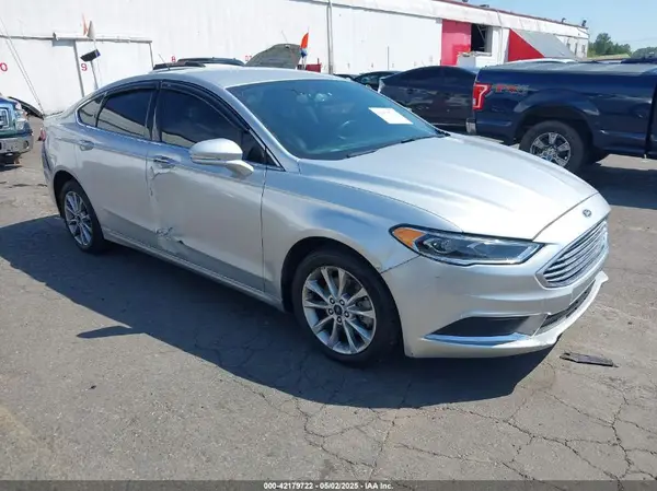 3FA6P0PU1JR150396 2018 FORD FUSION - Image 1
