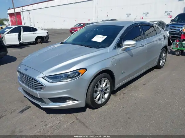 3FA6P0PU1JR150396 2018 FORD FUSION - Image 2