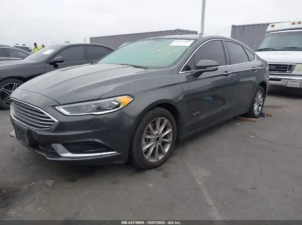 3FA6P0PU1JR186928 2018 FORD FUSION - Image 2