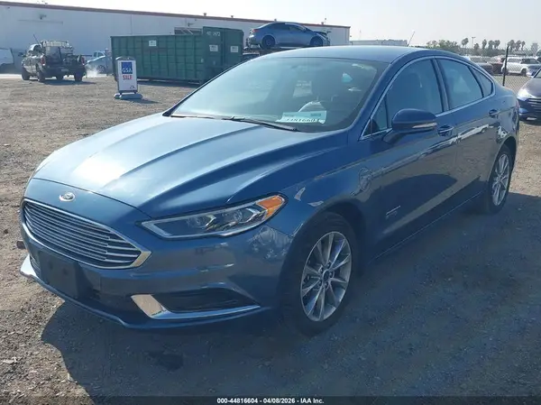 3FA6P0PU1JR273633 2018 FORD FUSION - Image 2