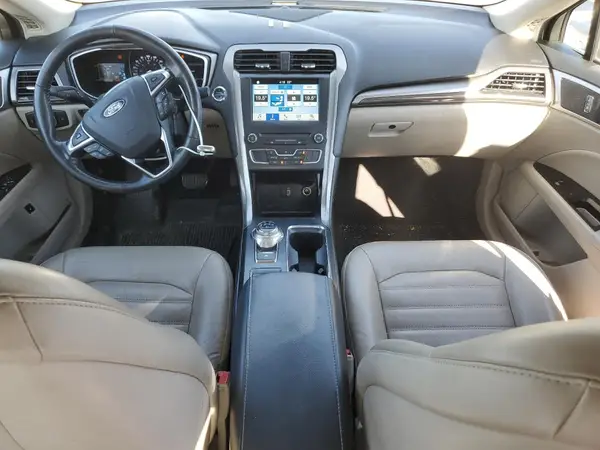 3FA6P0PU1JR282557 2018 FORD FUSION - Image 8