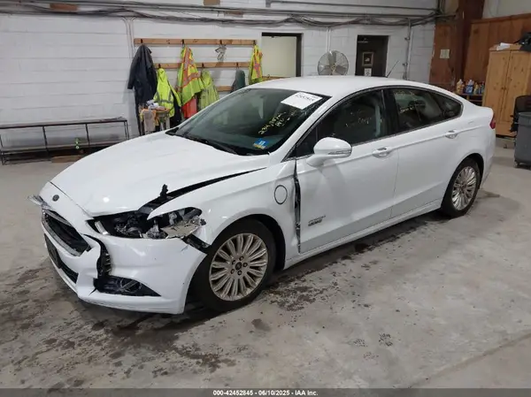 3FA6P0PU2GR182394 2016 FORD FUSION - Image 2