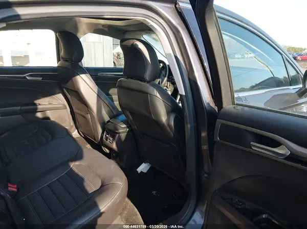 3FA6P0PU2GR275870 2016 FORD FUSION - Image 8