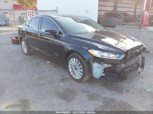 3FA6P0PU2GR295679 2016 FORD FUSION - Image 1