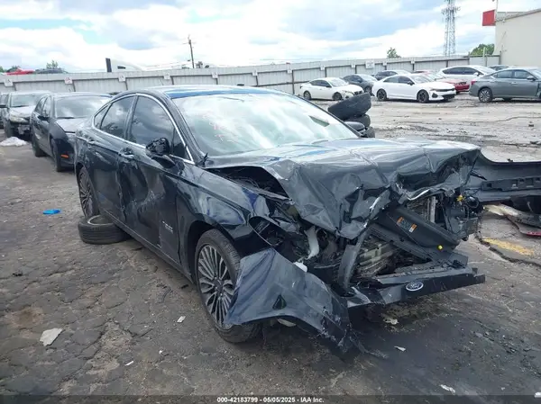 3FA6P0PU2HR184048 2017 FORD FUSION - Image 1