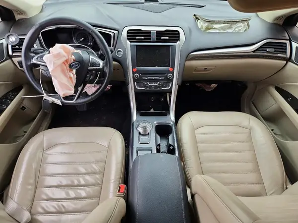 3FA6P0PU2HR207702 2017 FORD FUSION - Image 8