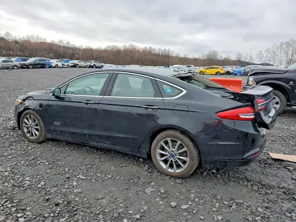3FA6P0PU2JR135163 2018 FORD FUSION - Image 2