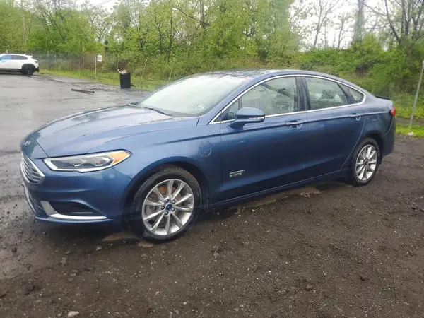 3FA6P0PU2JR196254 2018 FORD FUSION - Image 1