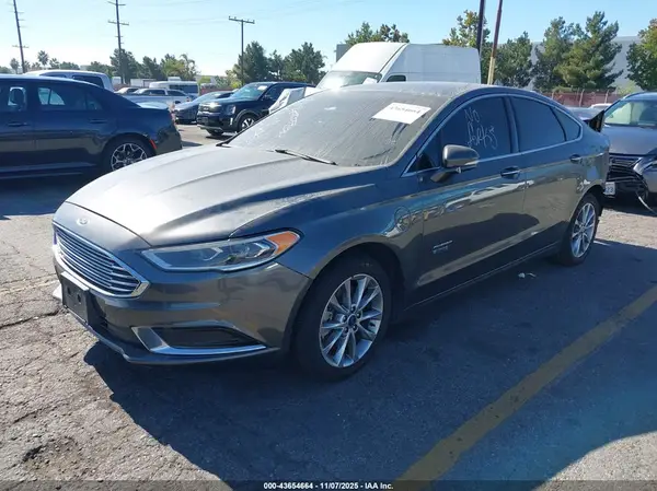 3FA6P0PU2JR204644 2018 FORD FUSION - Image 2