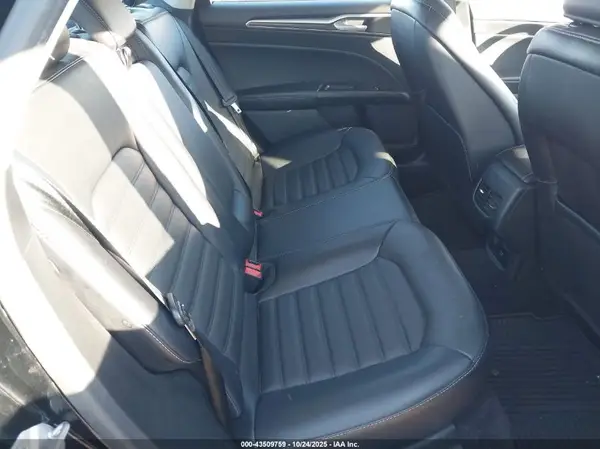 3FA6P0PU2JR274094 2018 FORD FUSION - Image 8