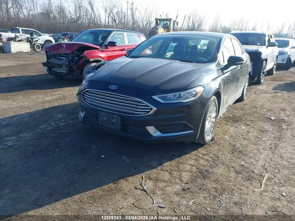 3FA6P0PU2JR282339 2018 FORD FUSION - Image 2