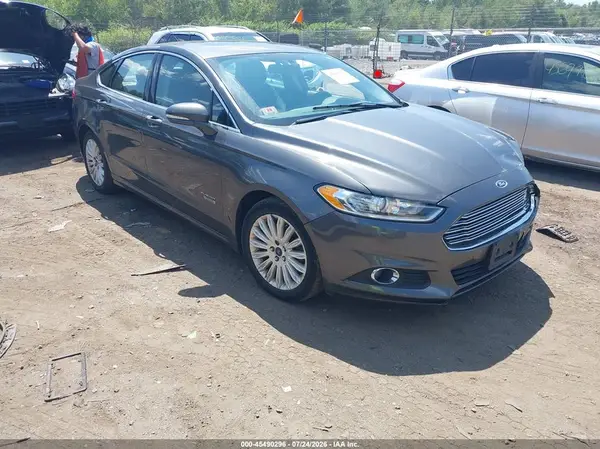 3FA6P0PU3GR154149 2016 FORD FUSION - Image 1