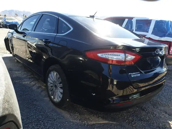 3FA6P0PU3GR241548 2016 FORD FUSION - Image 2